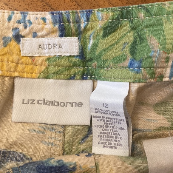 Women’s NWT Liz Claiborne cropped tropical print pants  size 12 - Picture 6 of 8